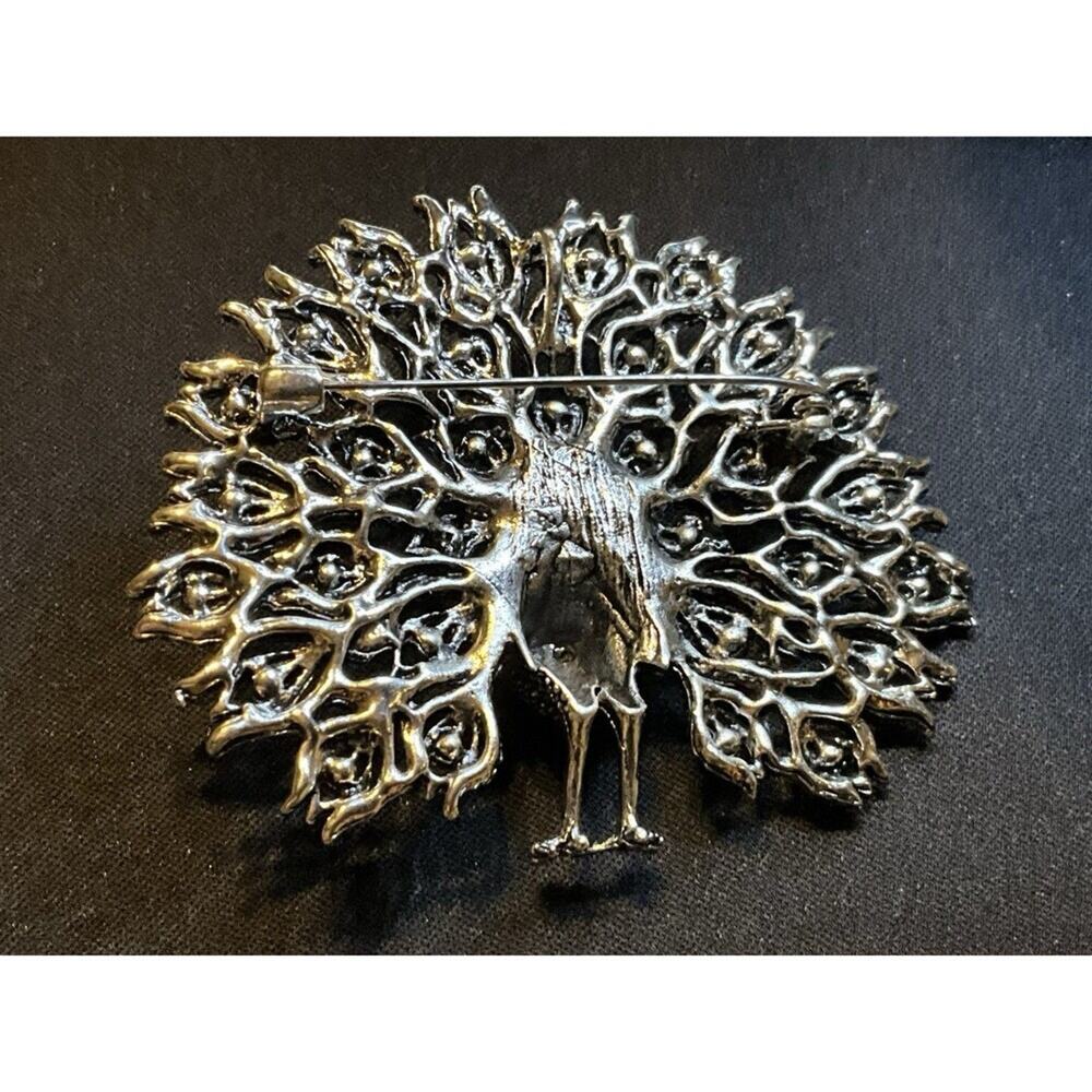 Large Rhinestone Peacock Brooch - Picture 5 of 5